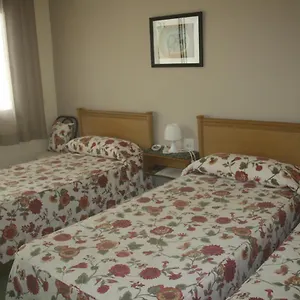 hostal-torre-mar.catalonia-hotels.com/